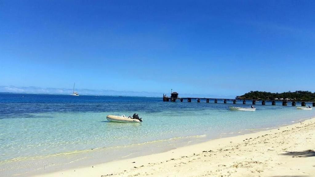 Ratu Kini Dive & Stay Đảo Đảo Mana Island Ngoại thất bức ảnh